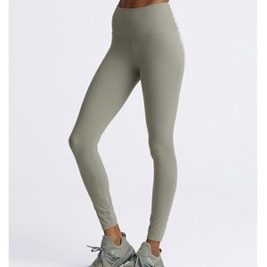Varley light green leggings